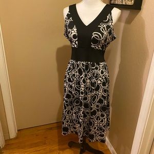 WD.NY dress Black & White Size Large.